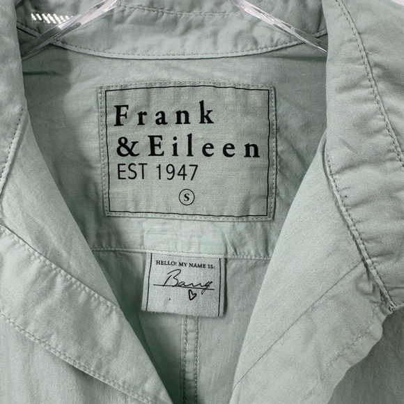 Frank & Eileen - Barry Woven Button Up in Washed Green B2012 - Picture 3 of 4